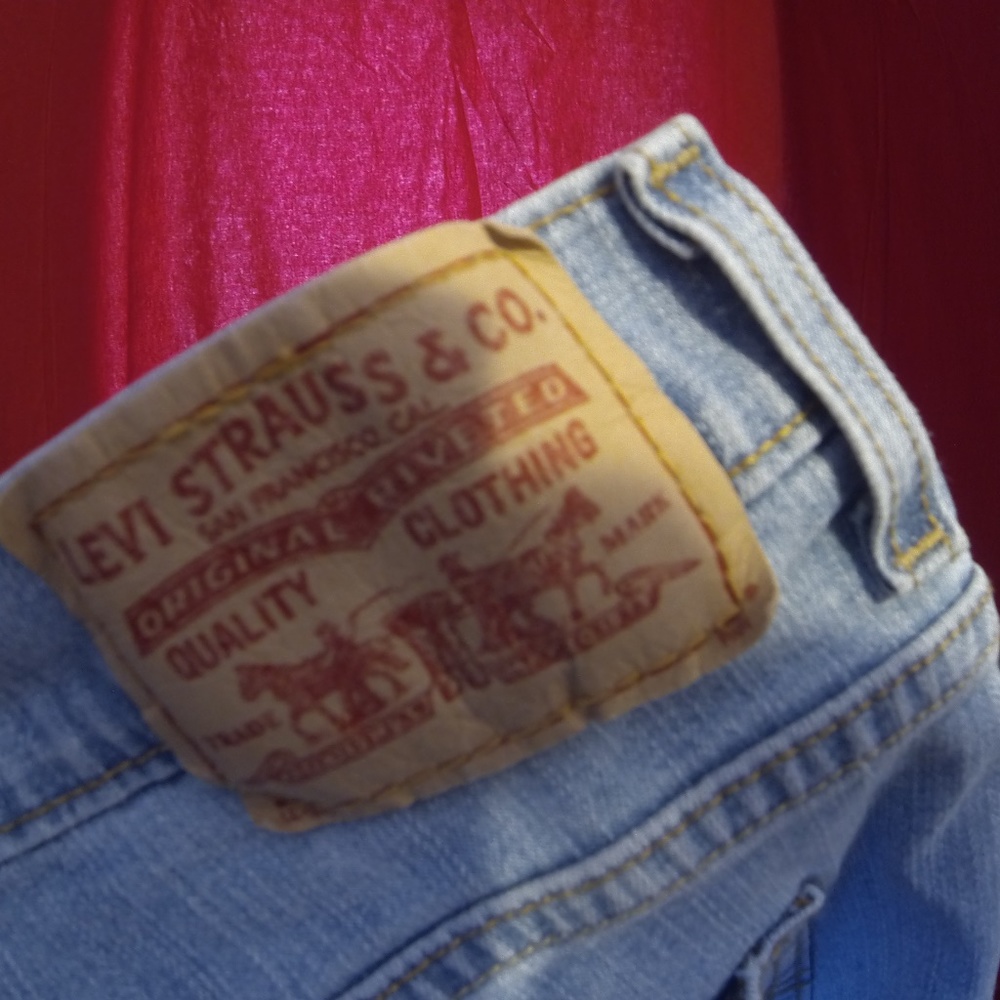 levi straus classic capri